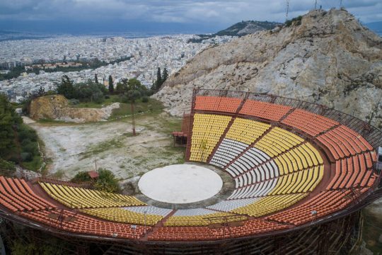 Ευνοϊκότερους όρους στη σύμβαση για το Θέατρο του Λυκαβηττού ζητά ο δήμος